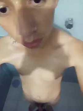 adri uwu online show from 12-10-24, 05:17