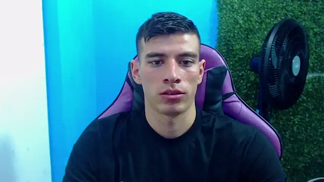 Snapshot of DEIBY_BABY chatting on 12-28-24, 12:47 DEIBY BABY online show from 12-28-24, 12:47