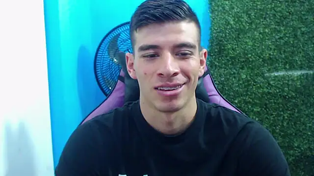 Snapshot of DEIBY_BABY chatting on 12-30-24, 09:40 DEIBY BABY online show from 12-30-24, 09:40