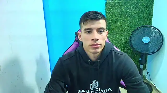 Snapshot of DEIBY_BABY chatting on 01-30-25, 09:04 DEIBY BABY online show from 01-30-25, 09:04