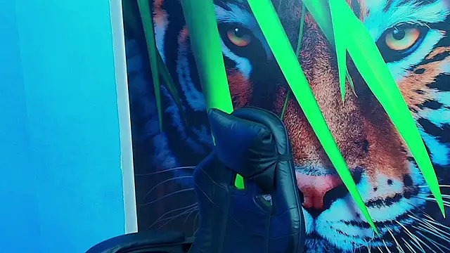 Snapshot of DEIBY_BABY chatting on 09-24-25, 07:28 DEIBY BABY online show from 09-24-25, 07:28