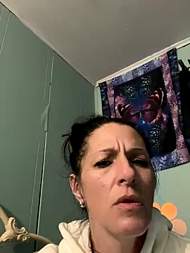 DominiqueX0 online show from 10-31-25, 05:19