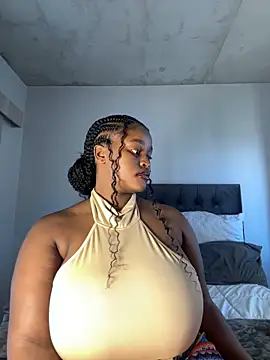 Snapshot of KnockoutBestie chatting on 03-10-25, 07:32 KnockoutBestie online show from 03-10-25, 07:32