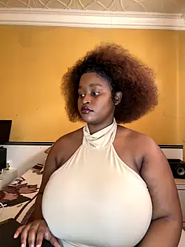 Snapshot of KnockoutBestie chatting on 10-07-25, 09:39 KnockoutBestie online show from 10-07-25, 09:39