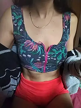 Snapshot of LissaThompsom chatting on 01-12-26, 12:21 LissaThompsom online show from 01-12-26, 12:21