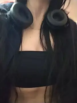 Snapshot of LissaThompsom chatting on 01-19-26, 03:16 LissaThompsom online show from 01-19-26, 03:16