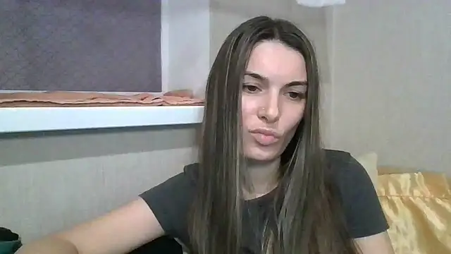 Snapshot of Carol-Rose chatting on 02-07-25, 08:53 Carol-Rose online show from 02-07-25, 08:53
