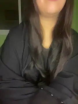 Snapshot of Mayacrayzi chatting on 05-03-26, 09:37 Mayacrayzi online show from 05-03-26, 09:37