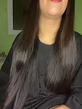 Snapshot of Mayacrayzi chatting on 06-02-26, 08:49 Mayacrayzi online show from 06-02-26, 08:49