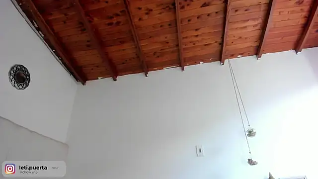 leticiapuerta9 online show from 02-02-25, 09:45