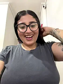 Snapshot of croftsmila chatting on 12-19-25, 11:34 croftsmila online show from 12-19-25, 11:34