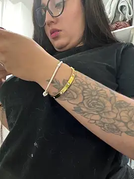 Snapshot of croftsmila chatting on 01-17-26, 10:35 croftsmila online show from 01-17-26, 10:35