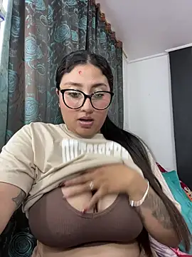 Snapshot of croftsmila chatting on 02-16-26, 10:39 croftsmila online show from 02-16-26, 10:39