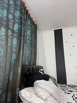 Snapshot of croftsmila chatting on 02-19-26, 10:39 croftsmila online show from 02-19-26, 10:39