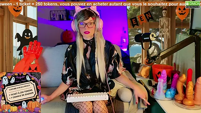 Kittychatte online show from 10-26-25, 10:32