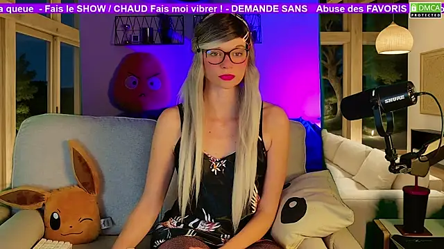 Kittychatte online show from 11-10-25, 09:03