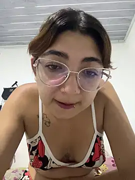 esteni online show from 05-15-26, 03:57