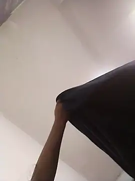 Snapshot of Umaru_uwu chatting on 11-26-25, 04:57 Umaru uwu online show from 11-26-25, 04:57