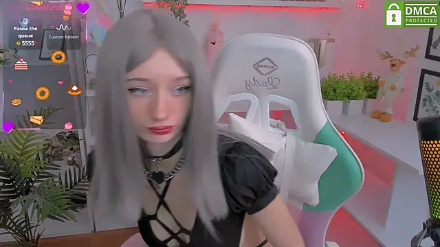 Katia Kim online show from 03-17-25, 06:40