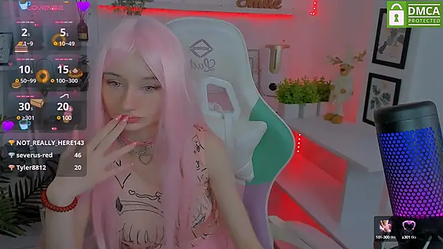 Katia Kim online show from 03-18-25, 09:42