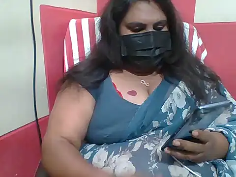Snapshot of radhatelugu chatting on 06-06-26, 07:29 radhatelugu online show from 06-06-26, 07:29