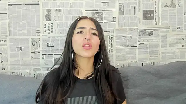 Mhelanny2 online show from 01-19-25, 08:41