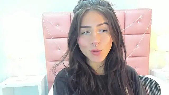 Mhelanny2 online show from 02-22-25, 08:18