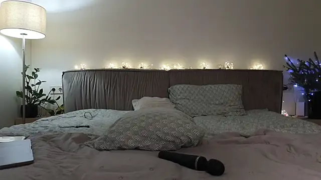 PassionAnn online show from 01-10-25, 10:57