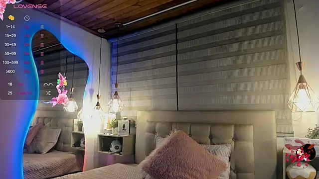 cristal  hot 1 online show from 10-29-25, 06:48