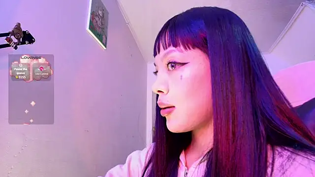 Snapshot of Persia_09 chatting on 02-25-26, 04:22 Persia 09 online show from 02-25-26, 04:22