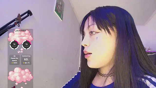 Snapshot of Persia_09 chatting on 05-21-26, 12:17 Persia 09 online show from 05-21-26, 12:17