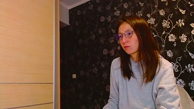 Sophi Cute online show from 12-22-25, 12:46