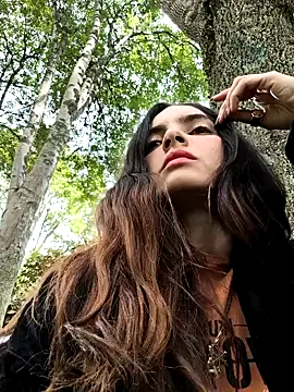 Snapshot of Sam_Sara chatting on 02-05-25, 05:09 Sam Sara online show from 02-05-25, 05:09