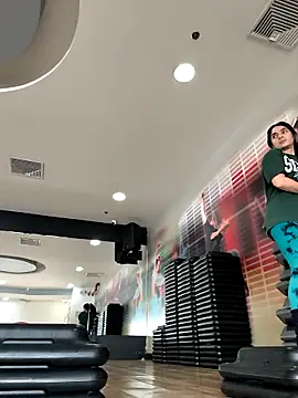 Snapshot of Sam_Sara chatting on 02-20-25, 05:40 Sam Sara online show from 02-20-25, 05:40