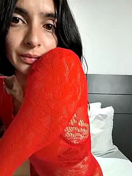 Snapshot of Sam_Sara chatting on 02-21-25, 11:43 Sam Sara online show from 02-21-25, 11:43