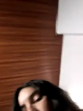 Snapshot of Sam_Sara chatting on 03-08-25, 12:44 Sam Sara online show from 03-08-25, 12:44