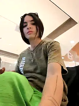 Snapshot of Sam_Sara chatting on 03-17-25, 06:21 Sam Sara online show from 03-17-25, 06:21