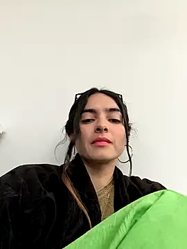 Snapshot of Sam_Sara chatting on 03-17-25, 09:23 Sam Sara online show from 03-17-25, 09:23