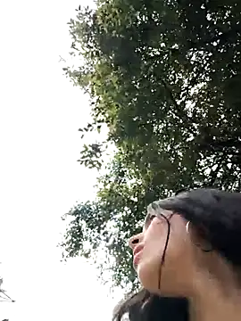 Snapshot of Sam_Sara chatting on 11-17-25, 07:08 Sam Sara online show from 11-17-25, 07:08