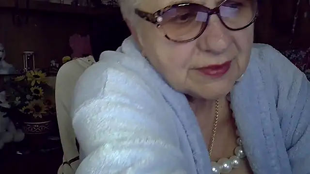 SweetCherry27 online show from 10-27-25, 05:17