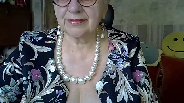 SweetCherry27 online show from 04-11-26, 04:28