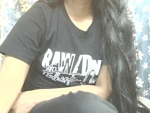 Supriya201 online show from 01-14-26, 01:39