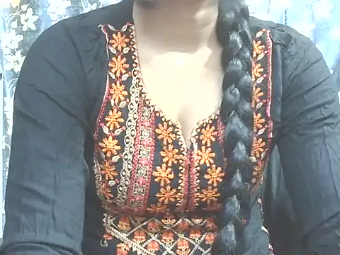 Snapshot of Supriya201 chatting on 05-01-26, 02:43 Supriya201 online show from 05-01-26, 02:43