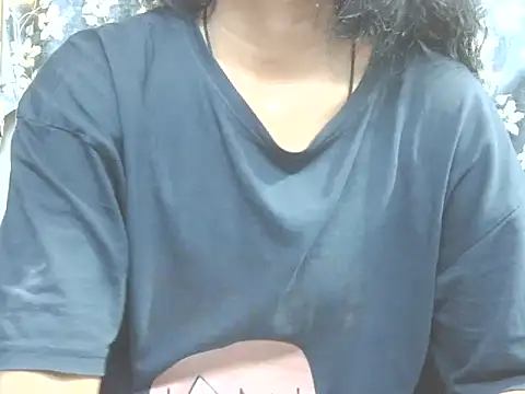 Snapshot of Supriya201 chatting on 07-08-26, 03:49 Supriya201 online show from 07-08-26, 03:49