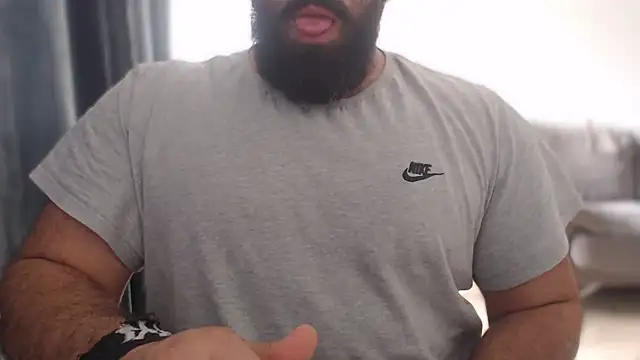 hugemachohandsome online show from 09-12-25, 10:15