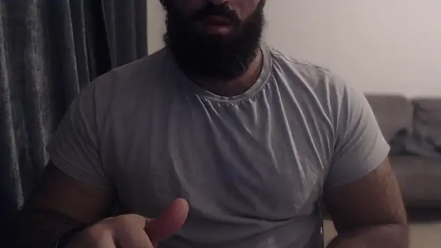 hugemachohandsome online show from 10-14-25, 09:48