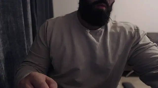 hugemachohandsome online show from 10-25-25, 08:36