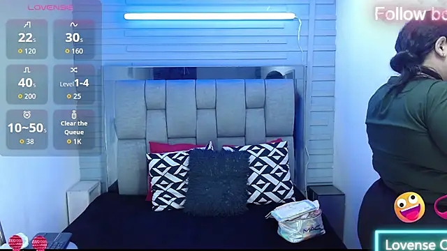 evelin zaens online show from 09-10-25, 03:17