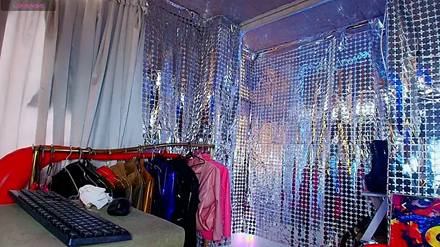 LatexDevil Blondie online show from 12-01-25, 03:50