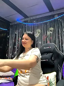 KikiXRed online show from 04-01-26, 04:35